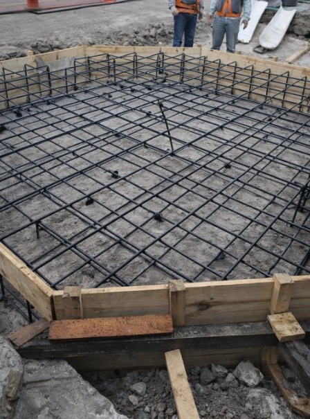 Construccion de bases de HºA para tanque PRFV